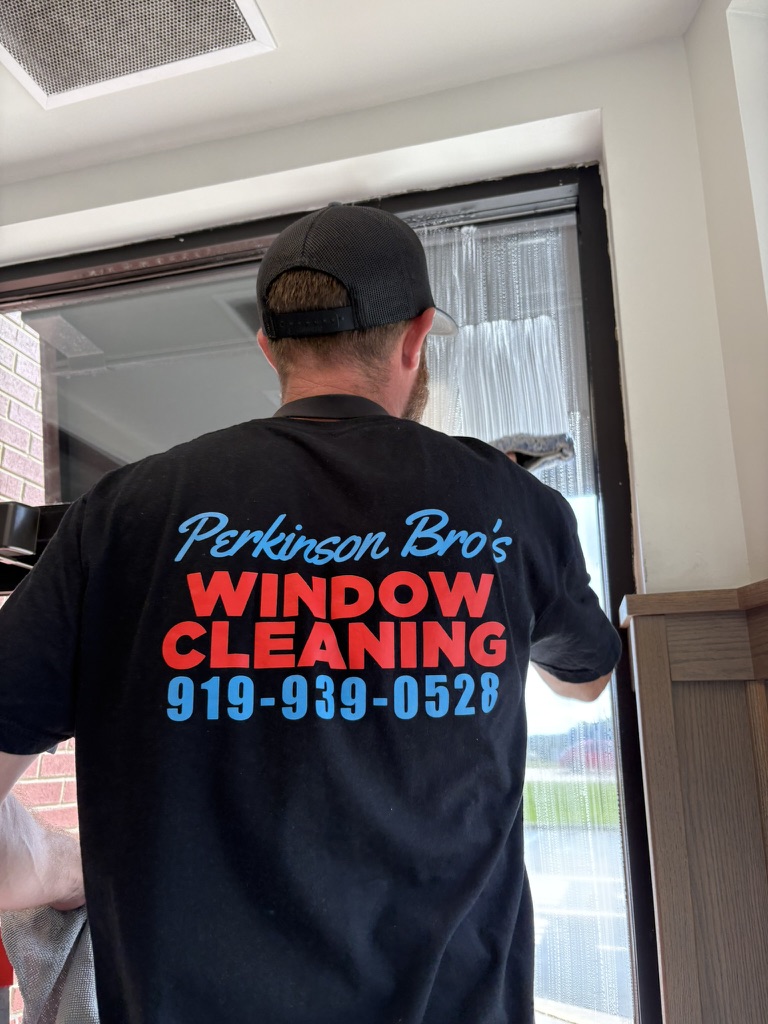 Commercial window cleaning